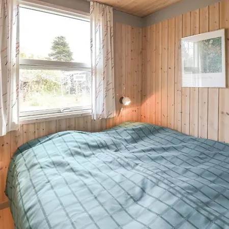 Stunning In W/ Sauna And 3 Bedrooms Knebel
